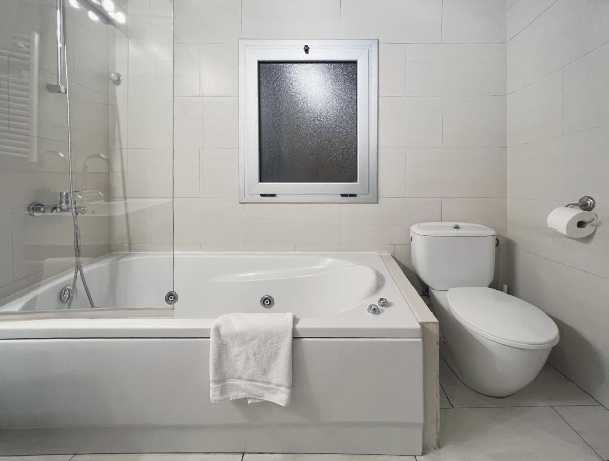 Stay U-Nique Apartments Placa Universitat バルセロナ エクステリア 写真